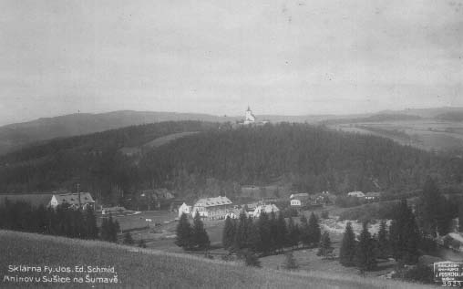 Annn, v pozad kostelk svatho Moice  r.1923