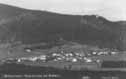 Pohled pes Strn, v pozad kaple a hrad  r.1934